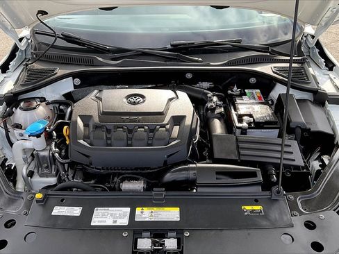 Used 2022 Volkswagen Passat 2.0T SE image 9
