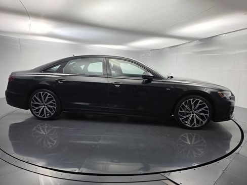 Used 2022 Audi A8 L 3.0T w/ Executive Package AWD/4WD image 3