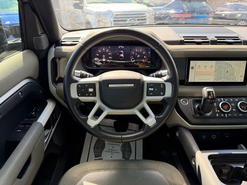 Used 2020 Land Rover Defender 110 SE image 25