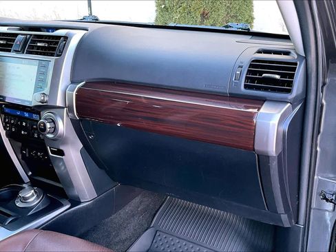 Certified 2020 Toyota 4Runner Limited image 18