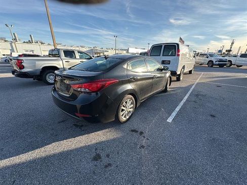 Used 2014 Hyundai Elantra SE w/ Option Group 02 image 7