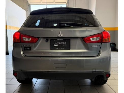 Used 2017 Mitsubishi Outlander Sport ES AWD/4WD image 9