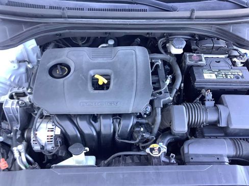 Used 2020 Hyundai Elantra Limited FWD image 8