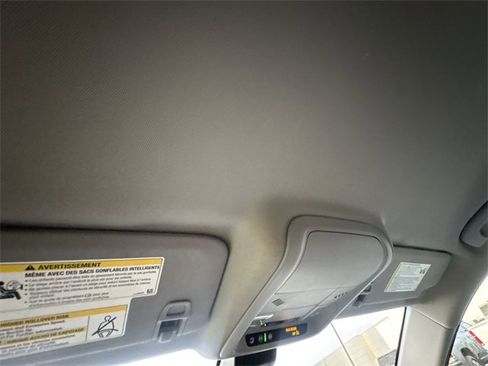 Used 2020 Chevrolet Equinox LS w/ LS Convenience Package image 19