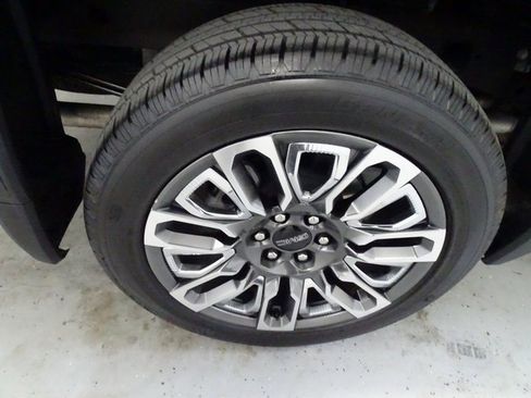 Certified 2025 GMC Sierra 1500 Denali Ultimate image 32