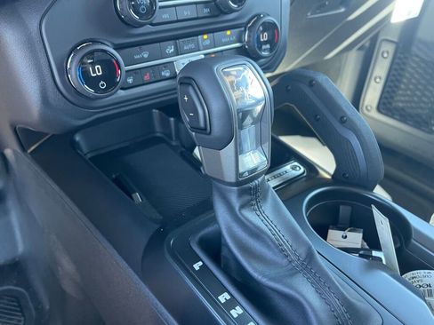 New 2025 Ford Bronco Badlands AWD/4WD image 10