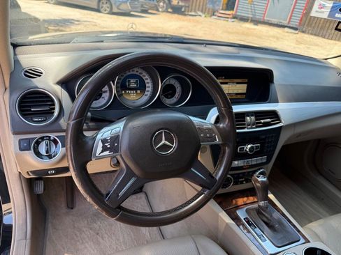 Used 2012 Mercedes-Benz C 300 4MATIC Sedan image 27