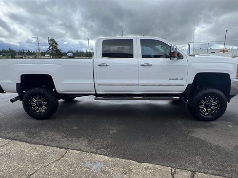Used 2015 Chevrolet Silverado 2500 LTZ w/ Duramax Plus Package AWD/4WD image 4