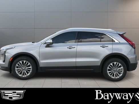 New 2025 Cadillac XT4 Premium Luxury image 4