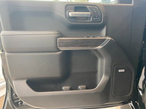 Used 2021 Chevrolet Silverado 1500 LTZ w/ Technology Package image 8