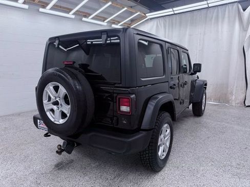 Used 2023 Jeep Wrangler Unlimited Sport AWD/4WD image 2