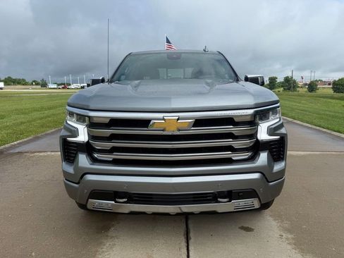 Used 2026 Chevrolet Silverado 1500 High Country w/ Technology Package AWD/4WD image 10