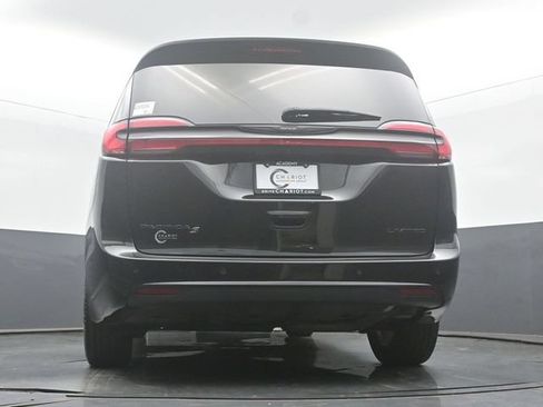 Used 2023 Chrysler Pacifica Limited w/ S Appearance Package FWD image 53