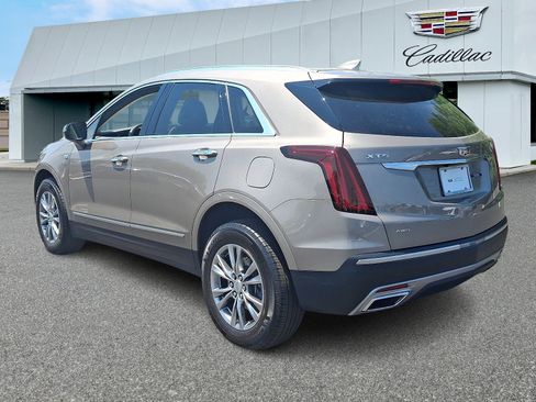 Certified 2023 Cadillac XT5 Premium Luxury AWD/4WD image 3