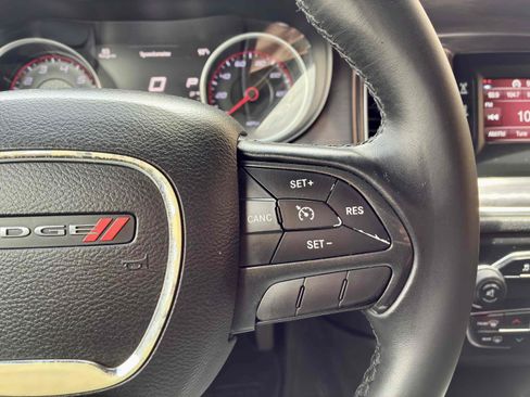 Used 2015 Dodge Charger SE RWD image 21
