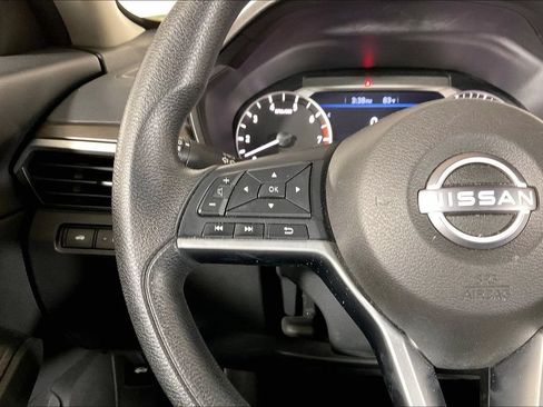 Used 2024 Nissan Altima 2.5 SV FWD image 18