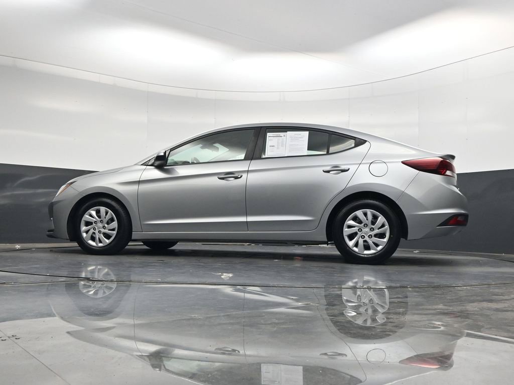 Used 2020 Hyundai Elantra SE FWD image 37