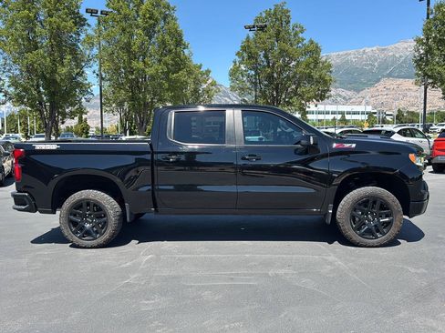 Used 2023 Chevrolet Silverado 1500 LT Trail Boss w/ LT Trail Boss Premium Package AWD/4WD image 6