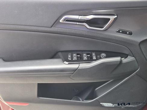Certified 2024 Kia Sportage SX FWD image 33