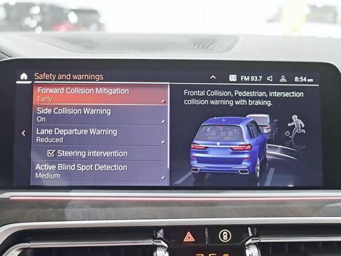 Used 2022 BMW X7 M50i AWD/4WD image 24