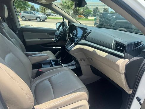 Used 2021 Honda Odyssey EX-L image 11