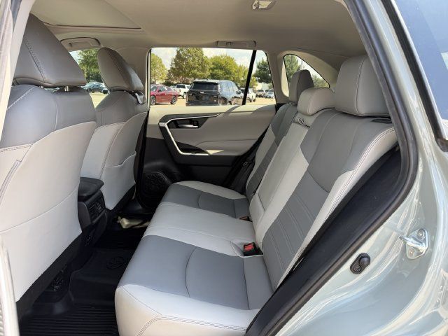 Used 2021 Toyota RAV4 XLE Premium FWD image 26