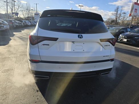 Used 2022 Acura MDX A-Spec image 7