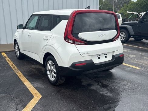 Used 2022 Kia Soul LX w/ Technology Package image 7