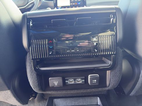 New 2026 Jeep Grand Wagoneer L Limited image 22