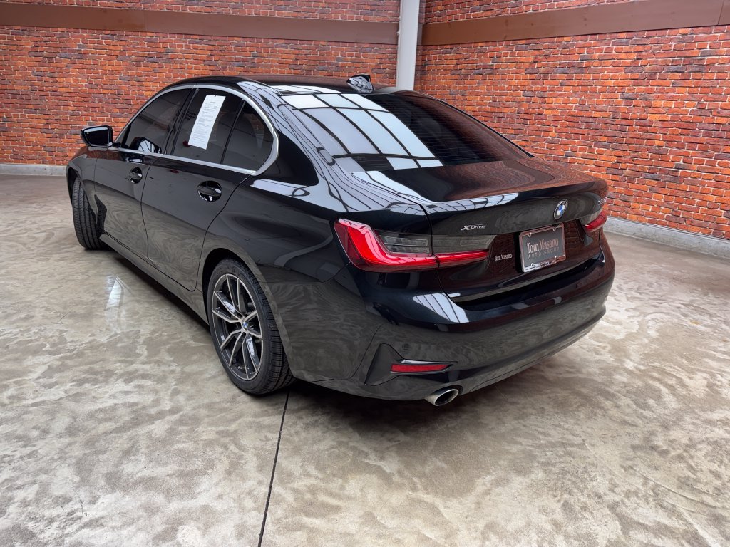 Used 2021 BMW 330i xDrive Sedan w/ Premium Package AWD/4WD image 2