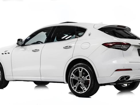 Used 2023 Maserati Levante GT image 6