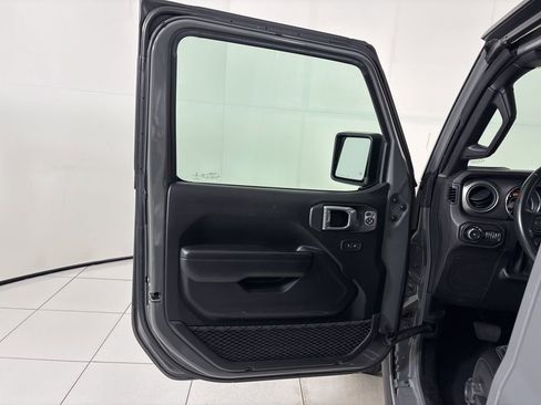 Used 2021 Jeep Wrangler Unlimited Sport AWD/4WD image 17