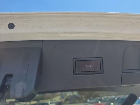 Used 2019 Volkswagen Atlas SEL image 14