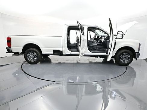 Used 2026 Ford F350 Lariat RWD image 41