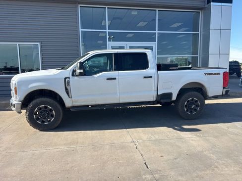 Used 2024 Ford F250 XLT w/ Tremor Off-Road Package AWD/4WD image 1