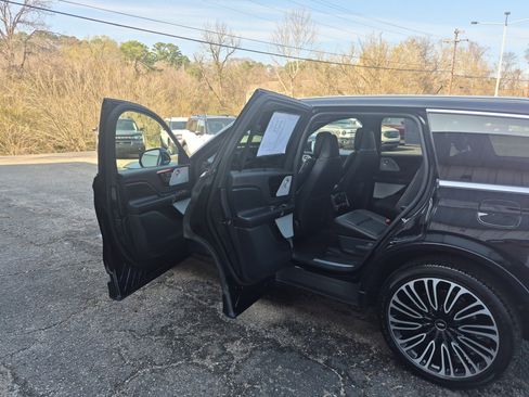 Used 2025 Lincoln Aviator Black Label image 14