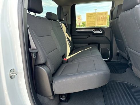 Used 2024 GMC Sierra 2500 SLE image 16