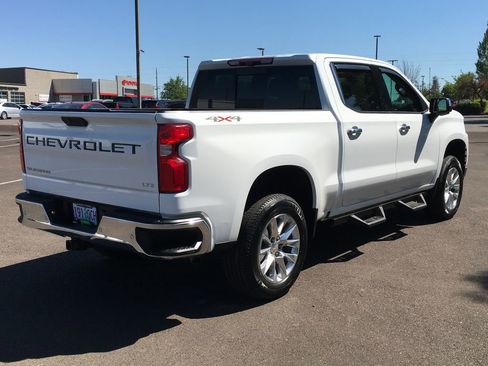Used 2021 Chevrolet Silverado 1500 LTZ w/ Technology Package AWD/4WD image 7