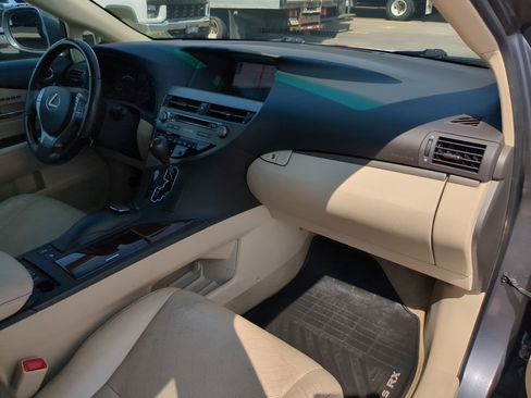 Used 2013 Lexus RX 450h AWD w/ Navigation Pkg image 31