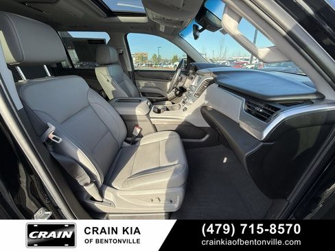 Used 2019 Chevrolet Suburban LT w/ LT Signature Package image 32