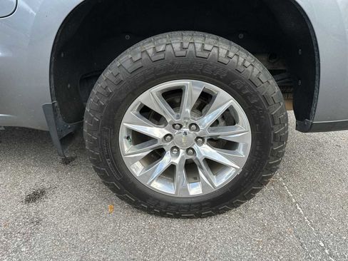 Used 2019 Chevrolet Silverado 1500 LTZ image 12