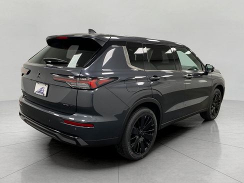 New 2026 Mitsubishi Outlander LE AWD/4WD image 35