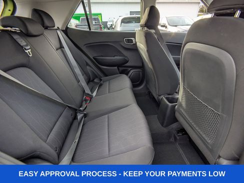 Used 2022 Hyundai Venue SE w/ Cargo Package image 16