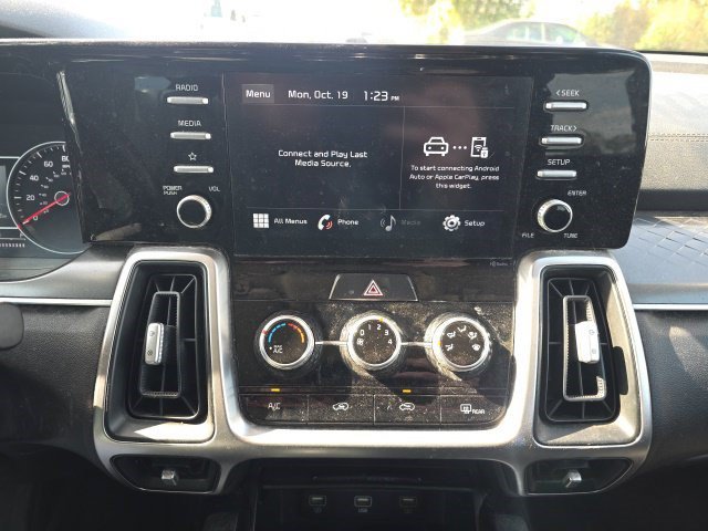 Used 2021 Kia Sorento LX FWD image 21