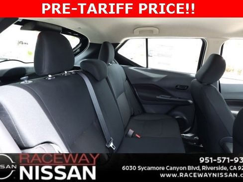 New 2025 Nissan Kicks Play S image 18