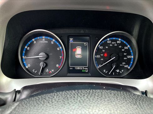 Used 2018 Toyota RAV4 XLE AWD/4WD image 13