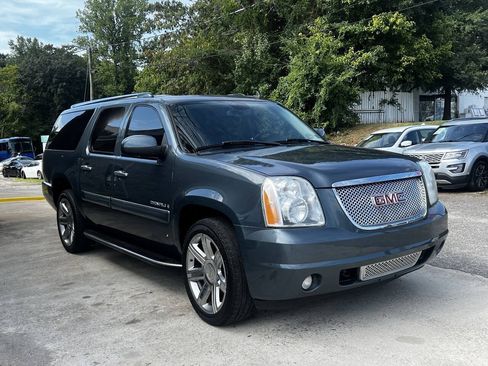 Used 2007 GMC Yukon XL Denali AWD/4WD image 8