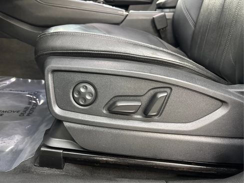Used 2019 Audi Q5 2.0T Premium Plus w/ Premium Plus Package AWD/4WD image 22