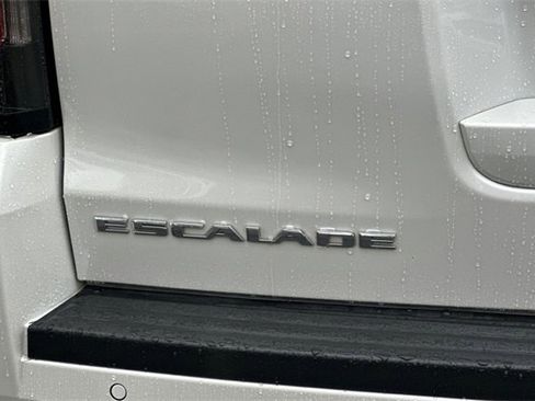 Used 2017 Cadillac Escalade Premium Luxury image 27