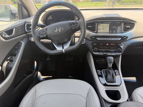 Used 2018 Hyundai Ioniq Limited w/ Limited Ultimate Package 03 FWD image 10